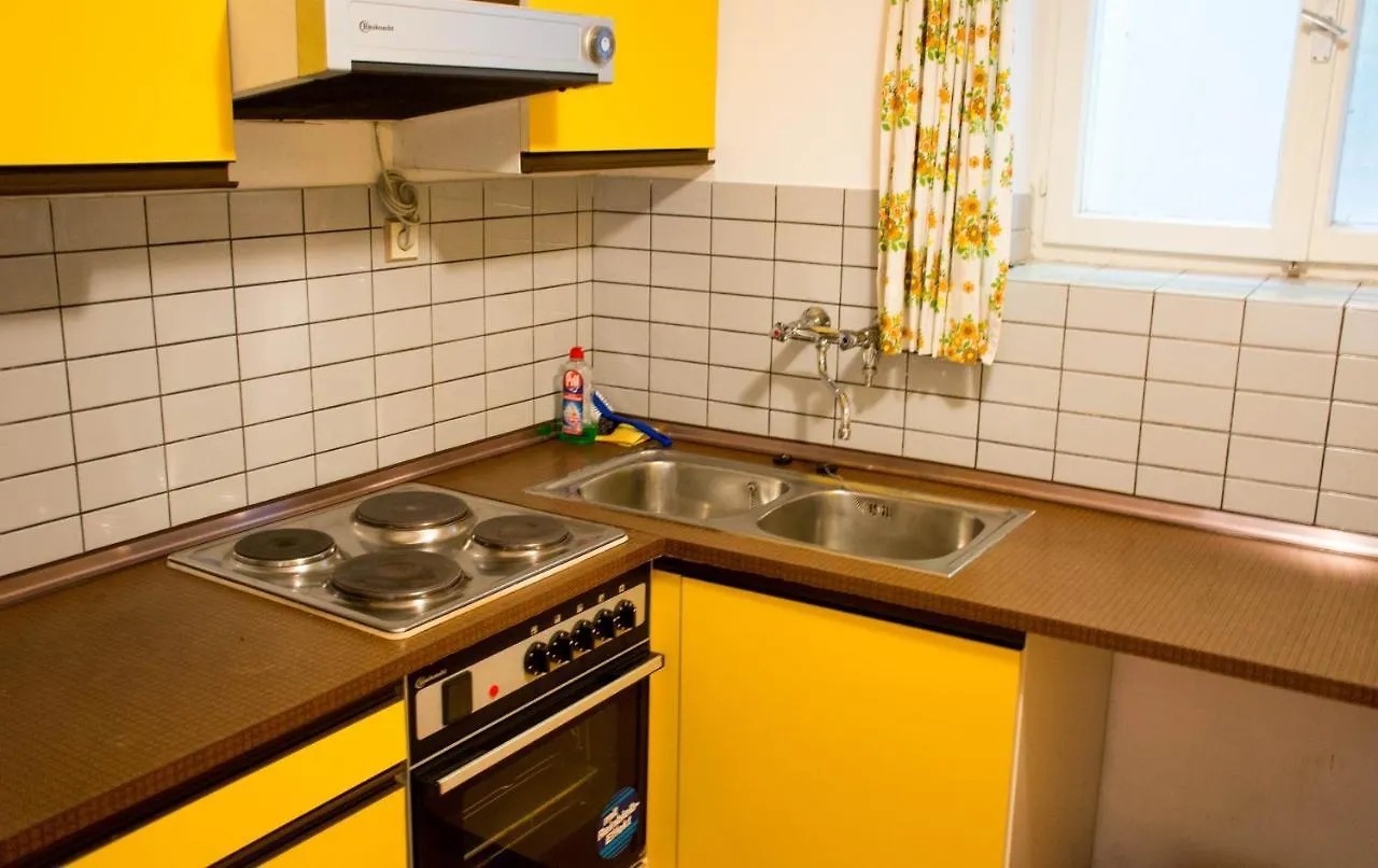 Grossraumappartement Mit Gartenterrasse Salzburg Apartment
